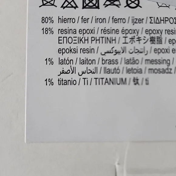 ZARA Contrast Flower Earrings - Picture 13 of 14